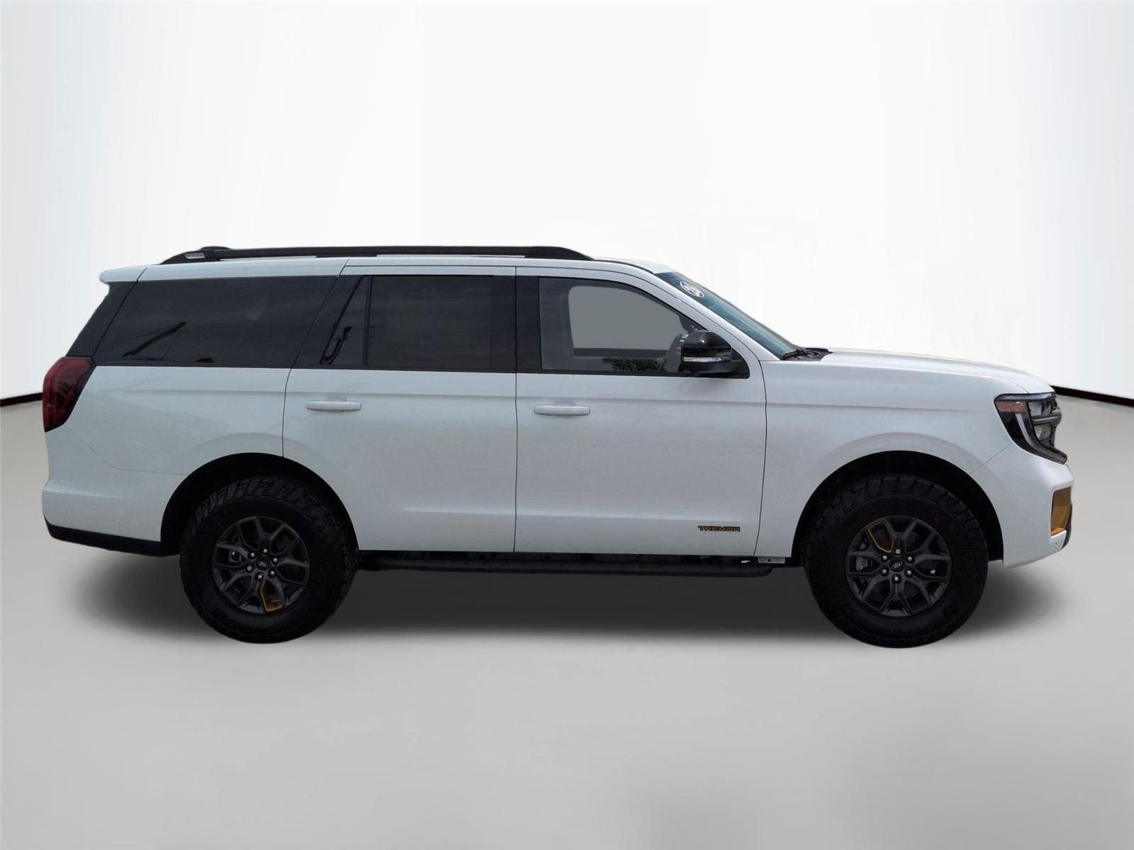New 2026 Star White Metallic Tri-Coat Ford Tremor® image 6