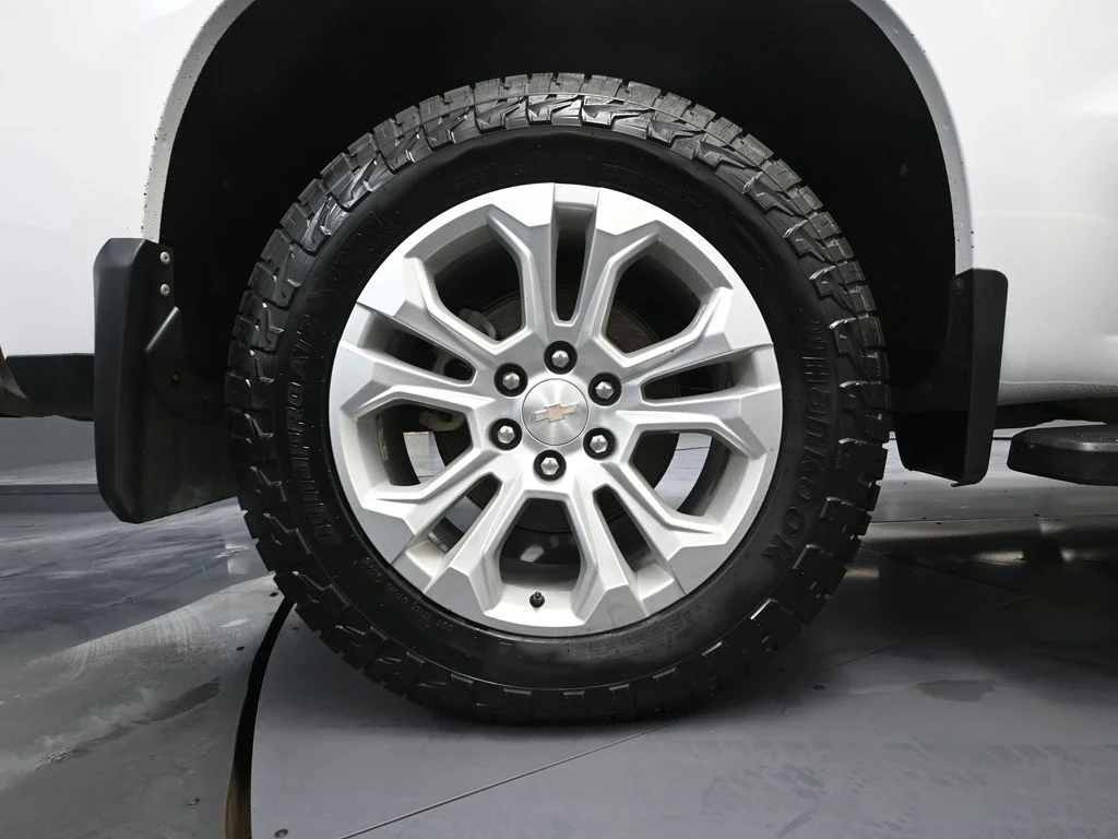 2023 Chevrolet Silverado 1500 LTZ - Photo 17