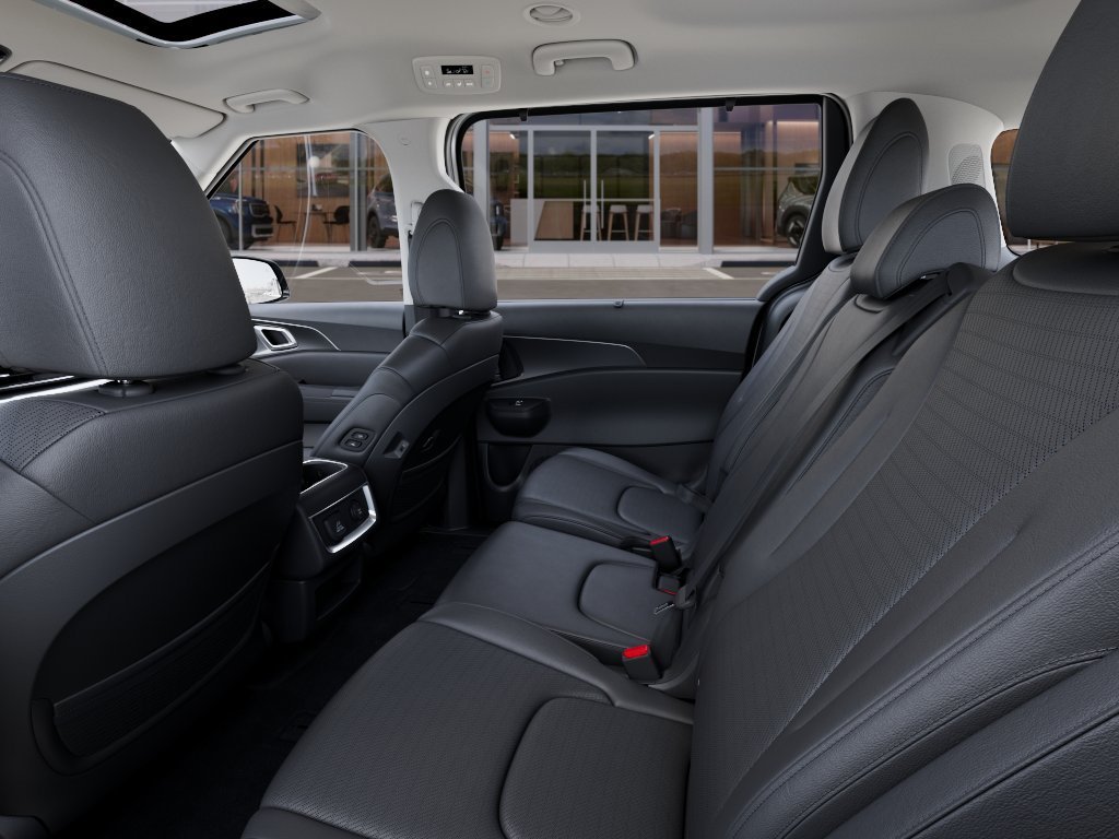 New 2026 Ceramic Silver Kia SX Prestige image 18