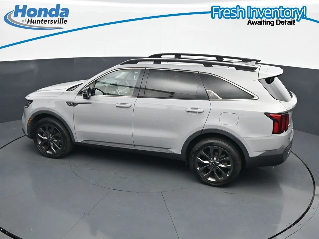 Used 2022 Gray Kia X-Line EX image 25