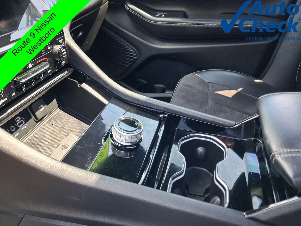 Used 2023 Red Jeep Altitude X image 18