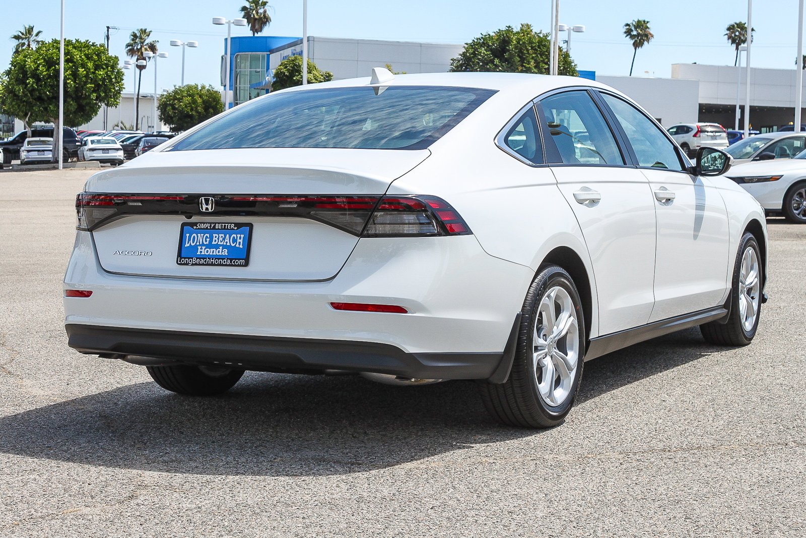 New 2026 Platinum White Pearl Honda LX image 8