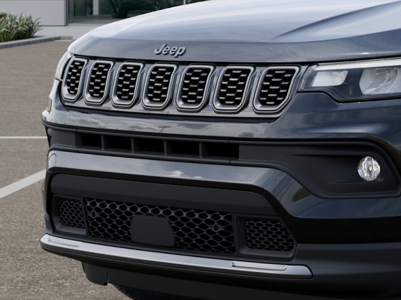 New 2026 Diamond Black Crystal Pearl-Coat Exterior Paint Jeep Latitude image 41