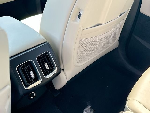 New 2026 Glacial White Pearl Kia S image 25