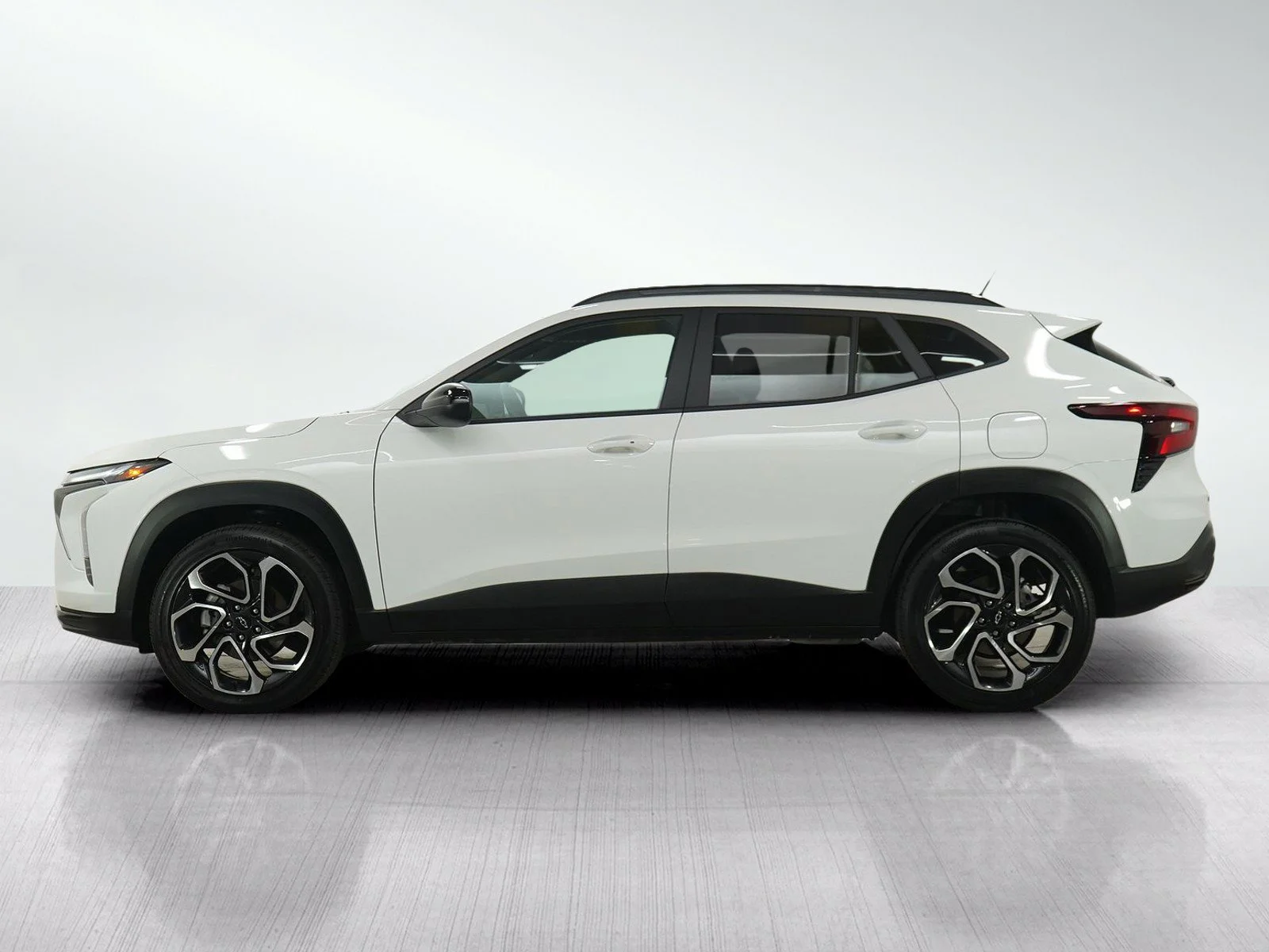 Used 2025 Chevrolet Trax RS with VIN KL77LJEP0SC038022 for sale in Burnsville, Minnesota
