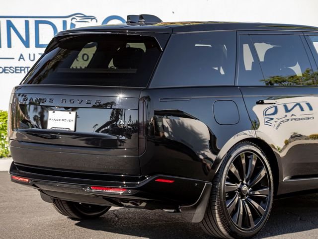 New 2026 Narvik Black Land Rover SV Black Edition image 7