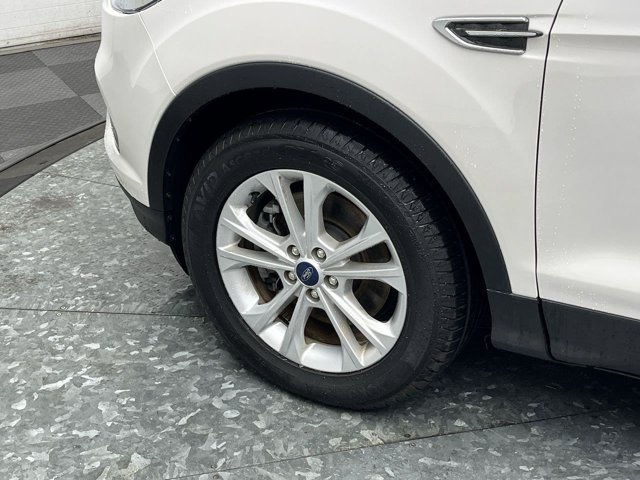 Used 2019 White Platinum Metallic Tri-Coat Ford SEL image 31
