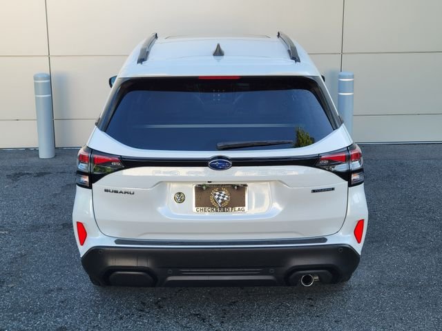 Used 2025 Crystal White Pearl Subaru Touring image 11