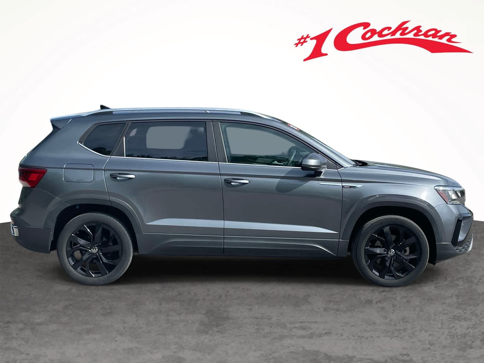 Used 2022 Platinum Gray Metallic Volkswagen SE image 6