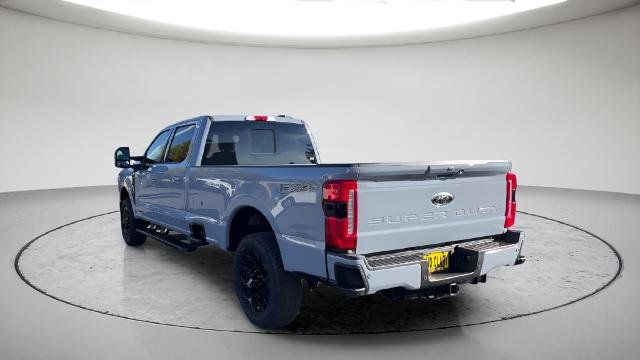 New 2026 Glacier Gray Metallic Tri-Coat Ford F-350® Lariat® image 29