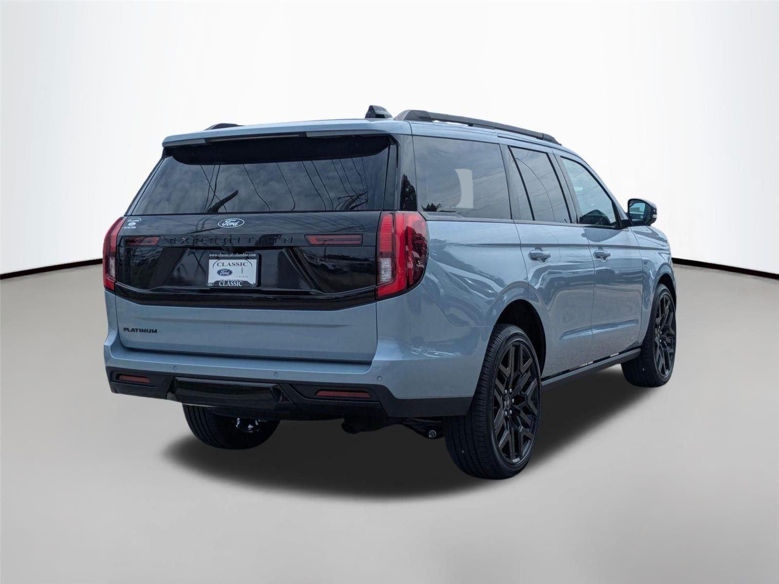 New 2026 Glacier Gray Metallic Tri-Coat Ford Platinum® image 5