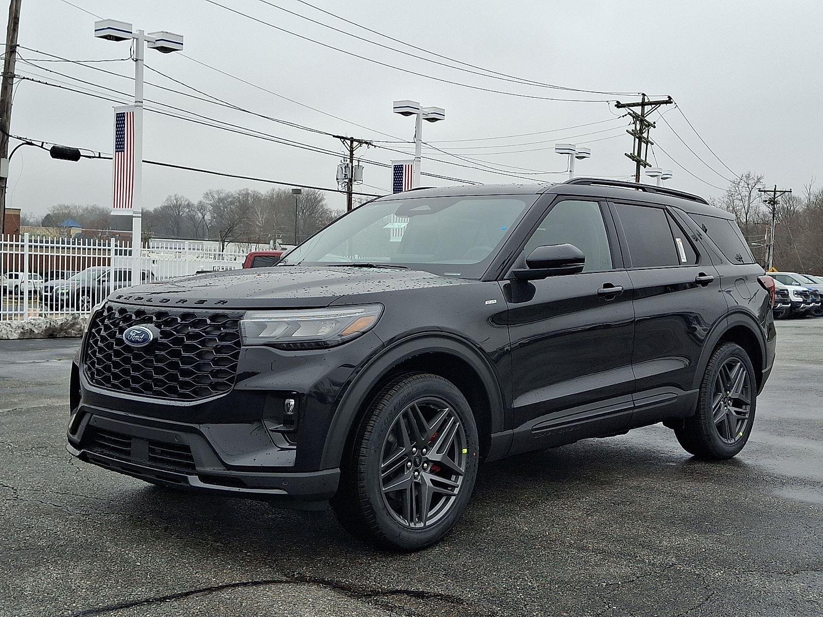 New 2026 Agate Black Metallic Ford ST-Line image 2