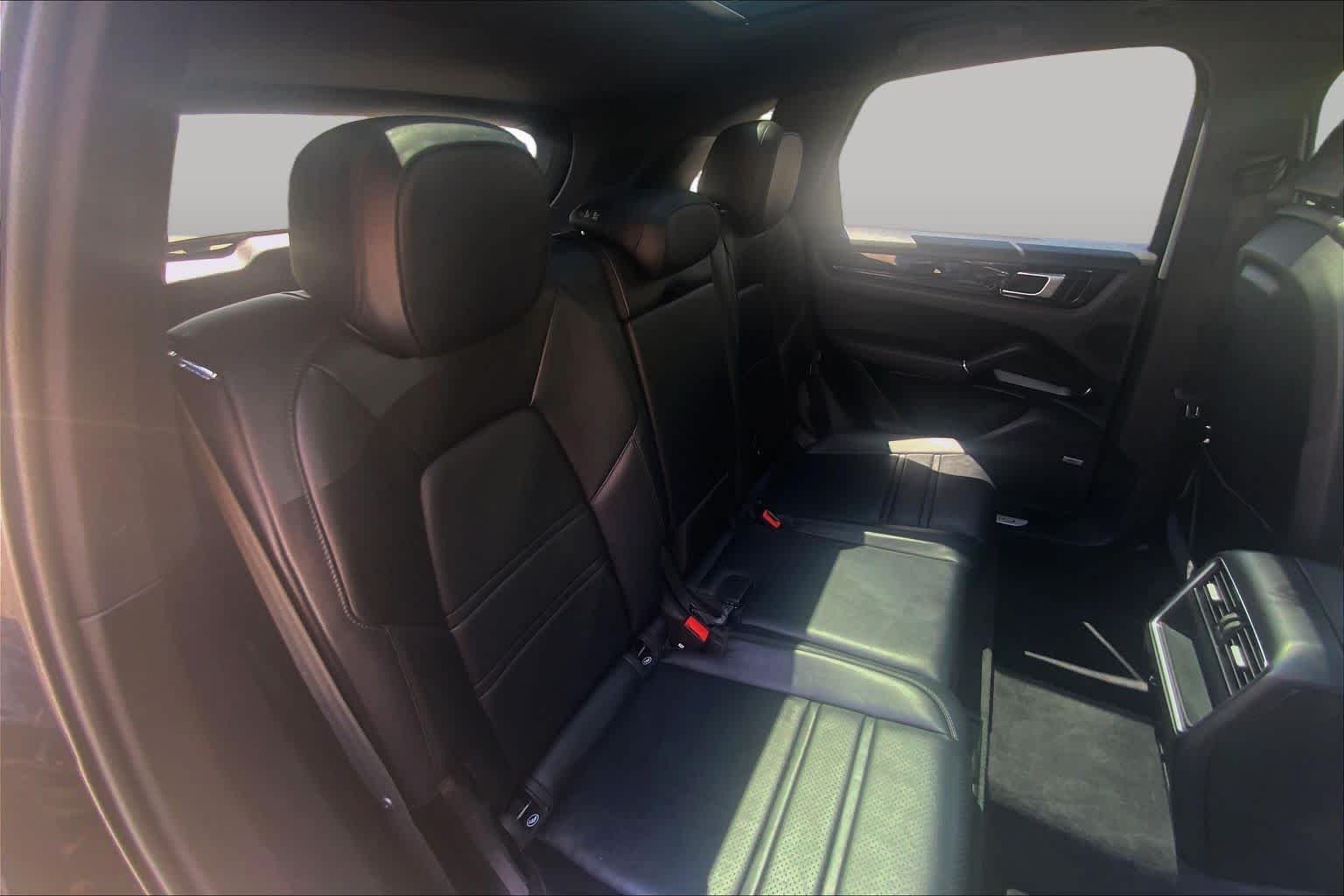 Used 2019 Black Porsche  image 20