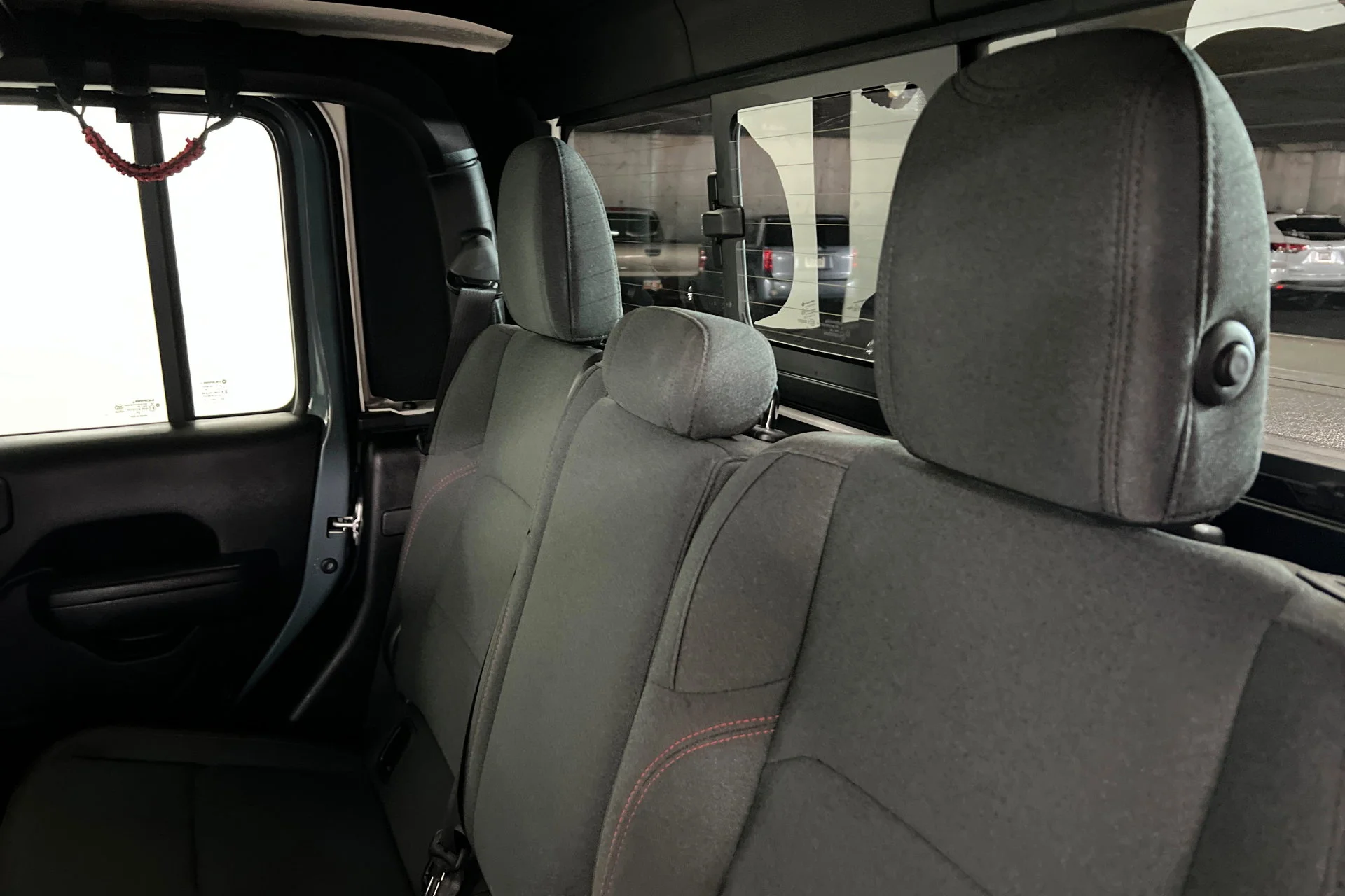 Used 2024 Anvil Clear Coat Jeep Rubicon image 19