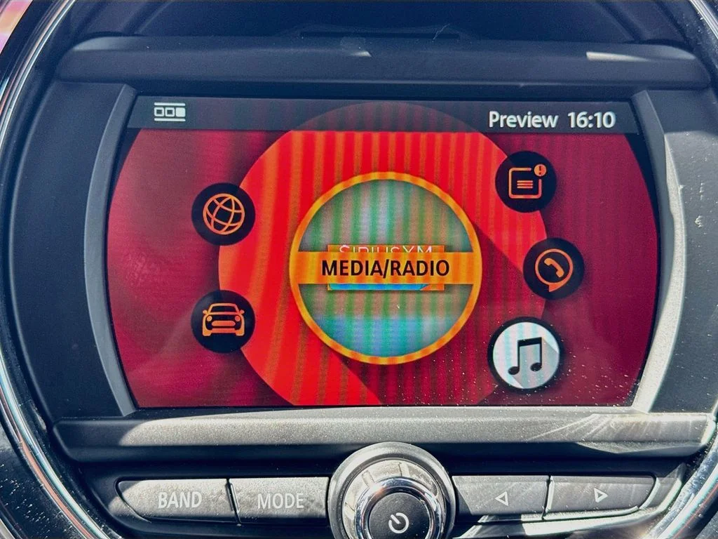 Used 2019 Red MINI Signature image 18