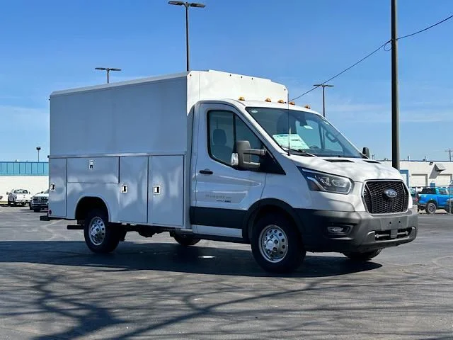 New 2024 Oxford White Ford Cutaway image 21