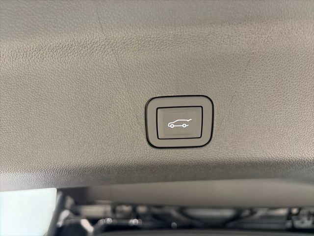 2026 Chevrolet Suburban High Country - Photo 18