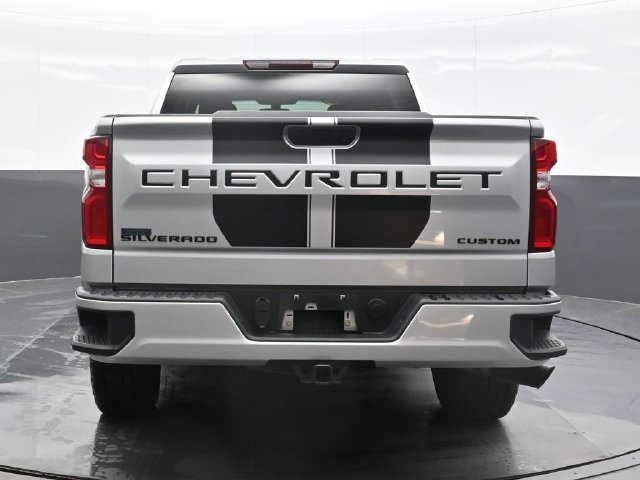 Used 2022 Silver Chevrolet Custom image 2