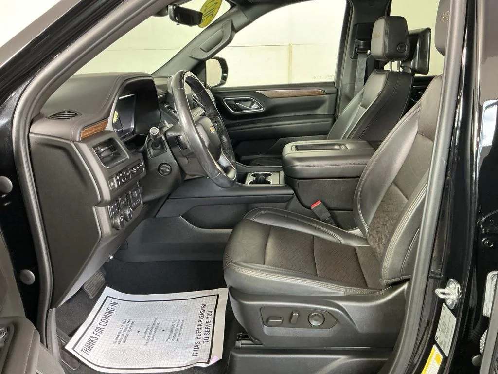 Used 2023 Black Chevrolet High Country image 7