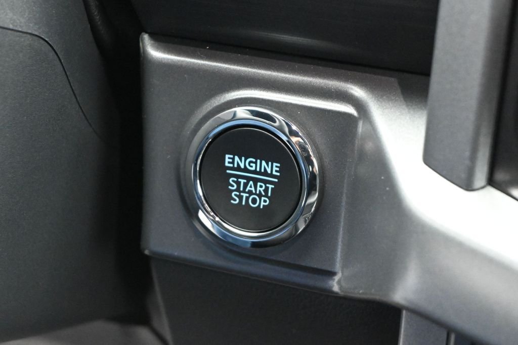 New 2026 Antimatter Blue Metallic Ford XLT image 13