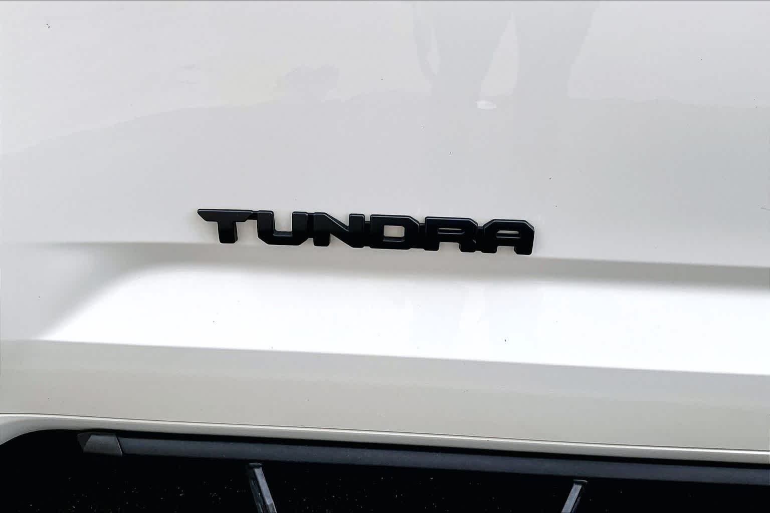 Used 2024 Ice Cap Toyota SR5 image 30