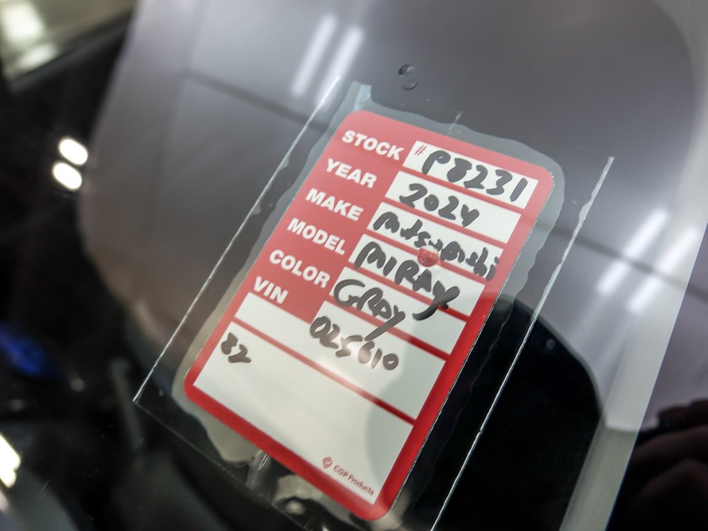 Used 2024 Graphite Gray Metallic Mitsubishi  image 25
