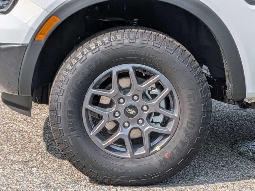 New 2026 Oxford White Ford XLT image 12