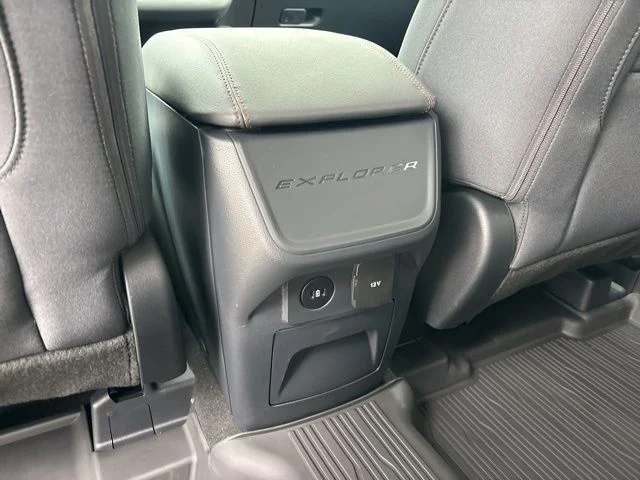 New 2026 Carbonized Gray Metallic Ford Active image 32