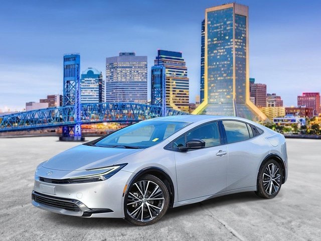 2023 Toyota Prius XLE