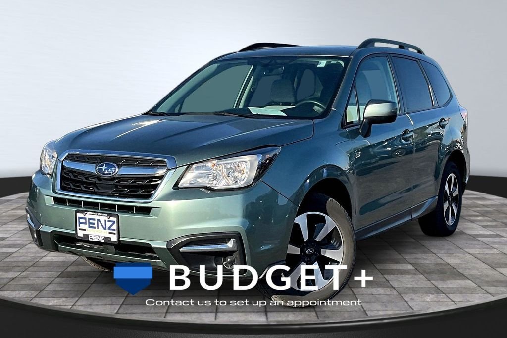 Used 2018 Green Subaru 2.5i Premium image 1
