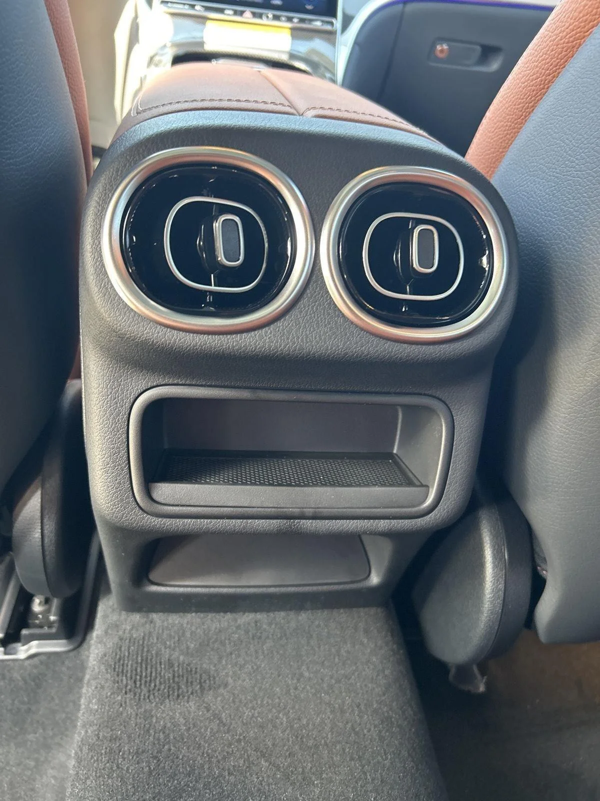 New 2027 MANUFAKTUR Alpine Grey Mercedes-Benz GLC 300 image 27