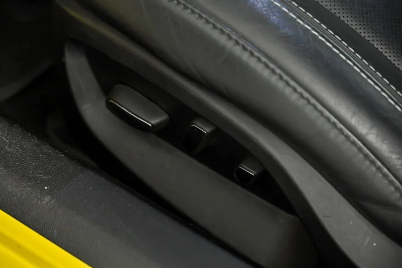 Used 2014 Velocity Yellow Tintcoat Chevrolet Stingray image 21
