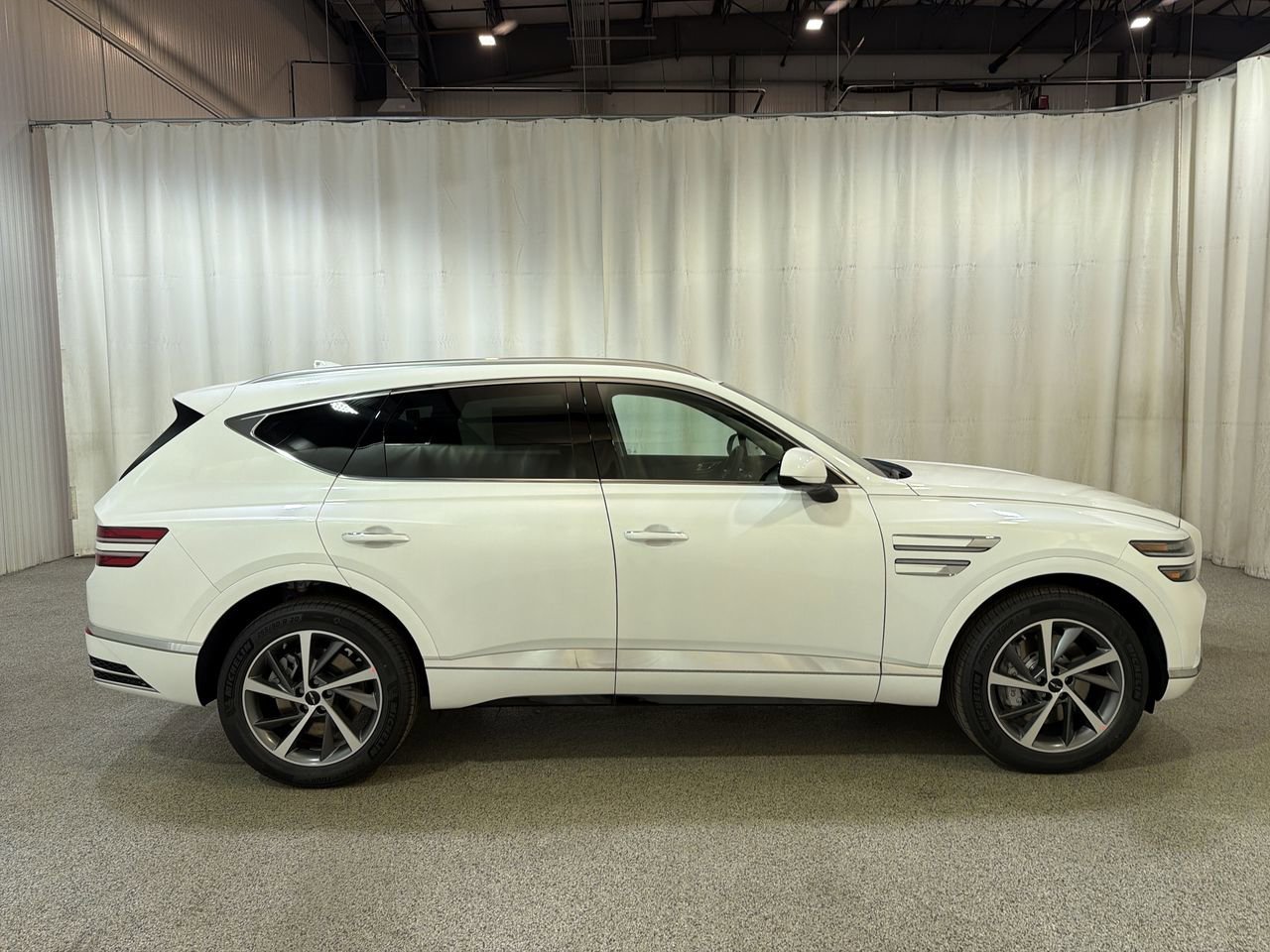 New 2026 Uyuni White Genesis 2.5T SELECT image 5