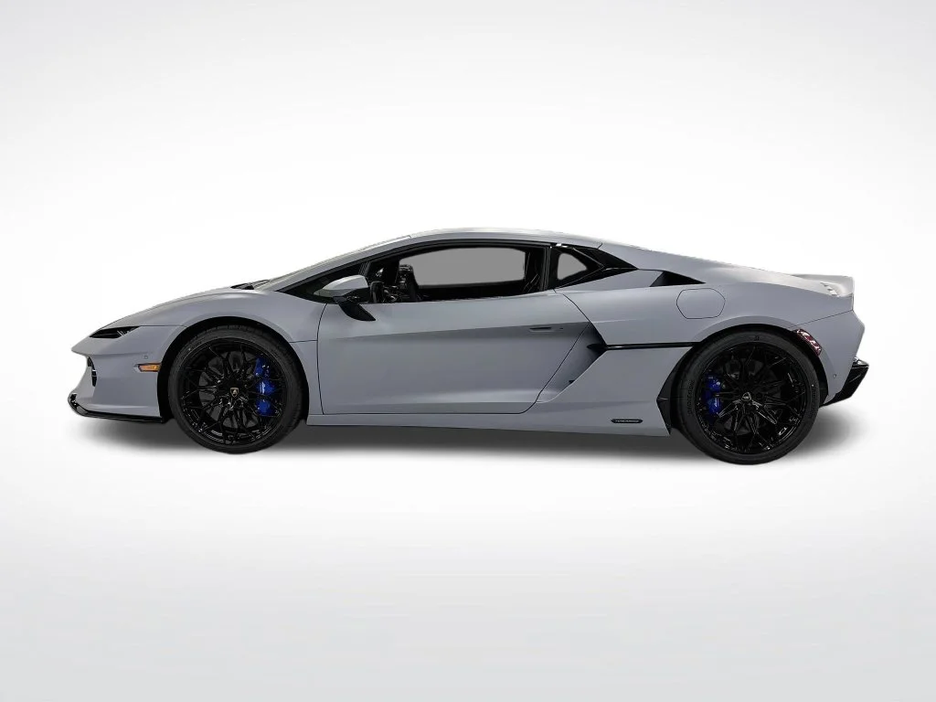 New 2026 Silver Lamborghini  image 2