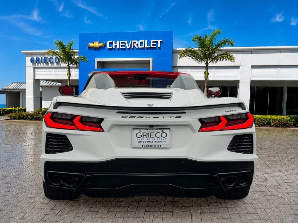 New 2027 Arctic White Chevrolet 3LT image 6