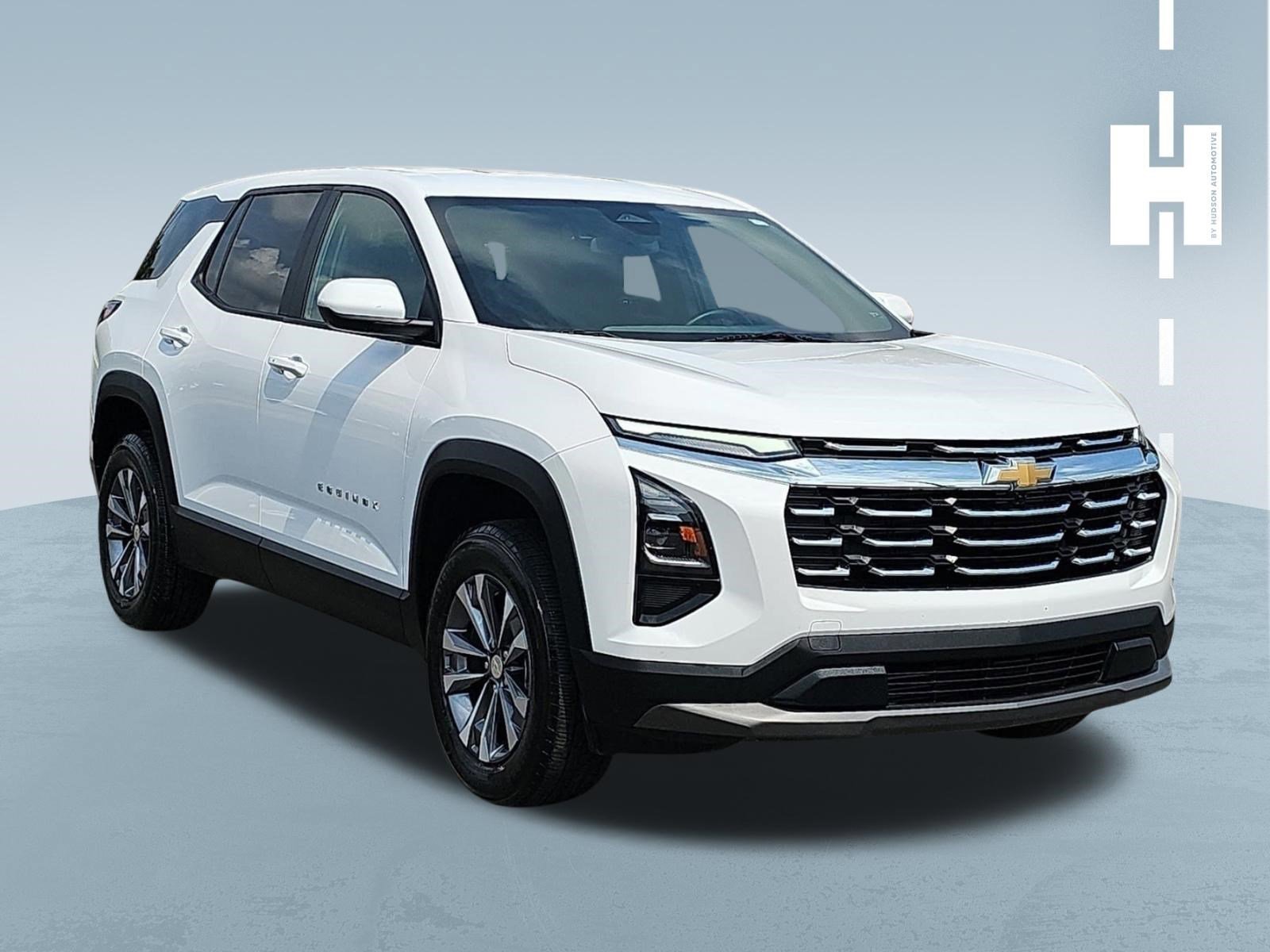 Used 2025 Summit White Chevrolet FWD LT image 1