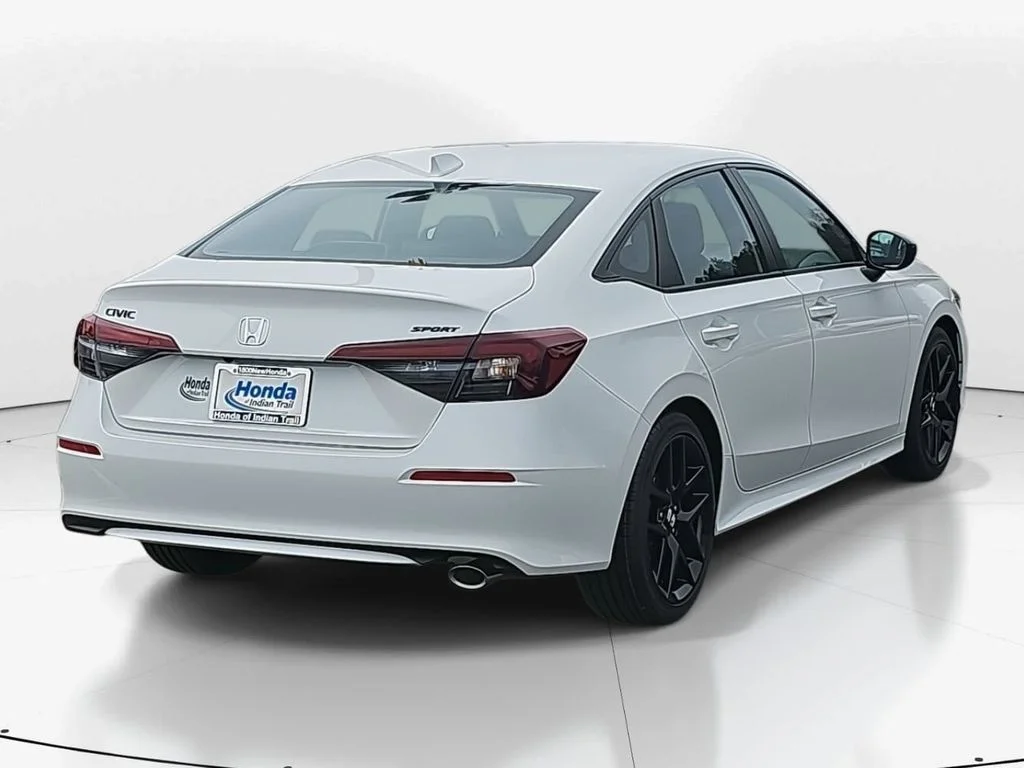 Used 2026 Platinum White Pearl Honda Sport image 8