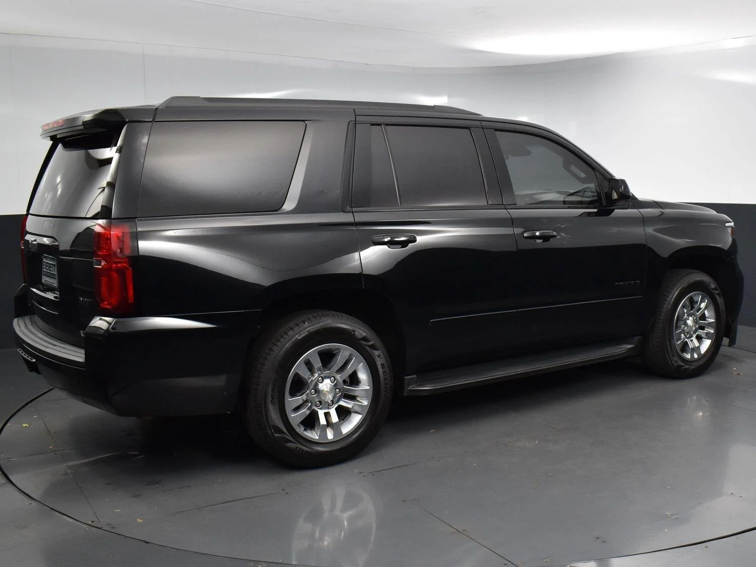 Used 2018 Black Chevrolet Premier image 7