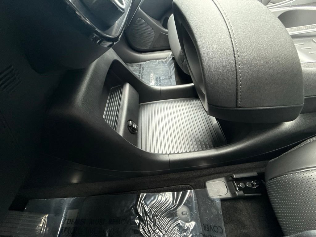 New 2026 White Hyundai SEL Premium AWD image 32