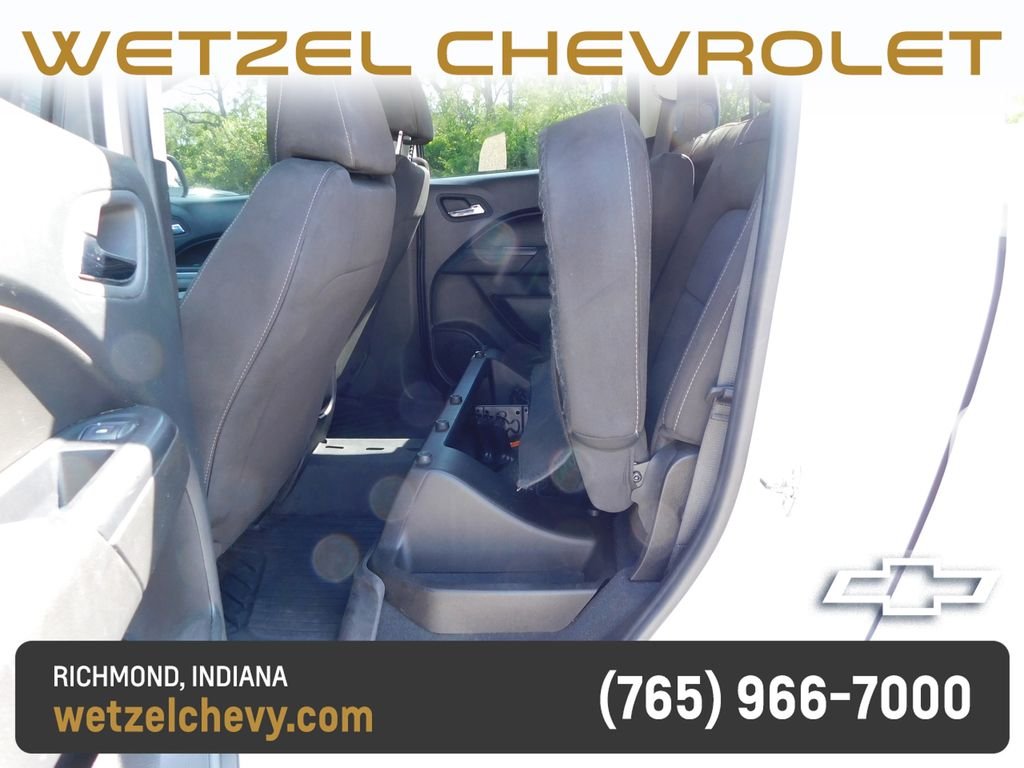 Used 2022 White Chevrolet LT image 26