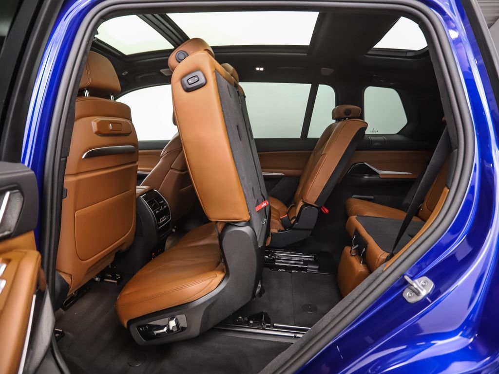 Used 2024 Blue Metallic BMW M60i image 25