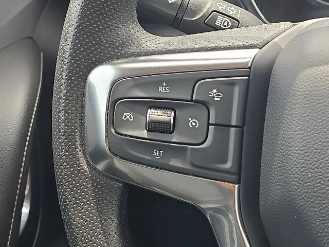 Used 2025 Gray Chevrolet LT image 37