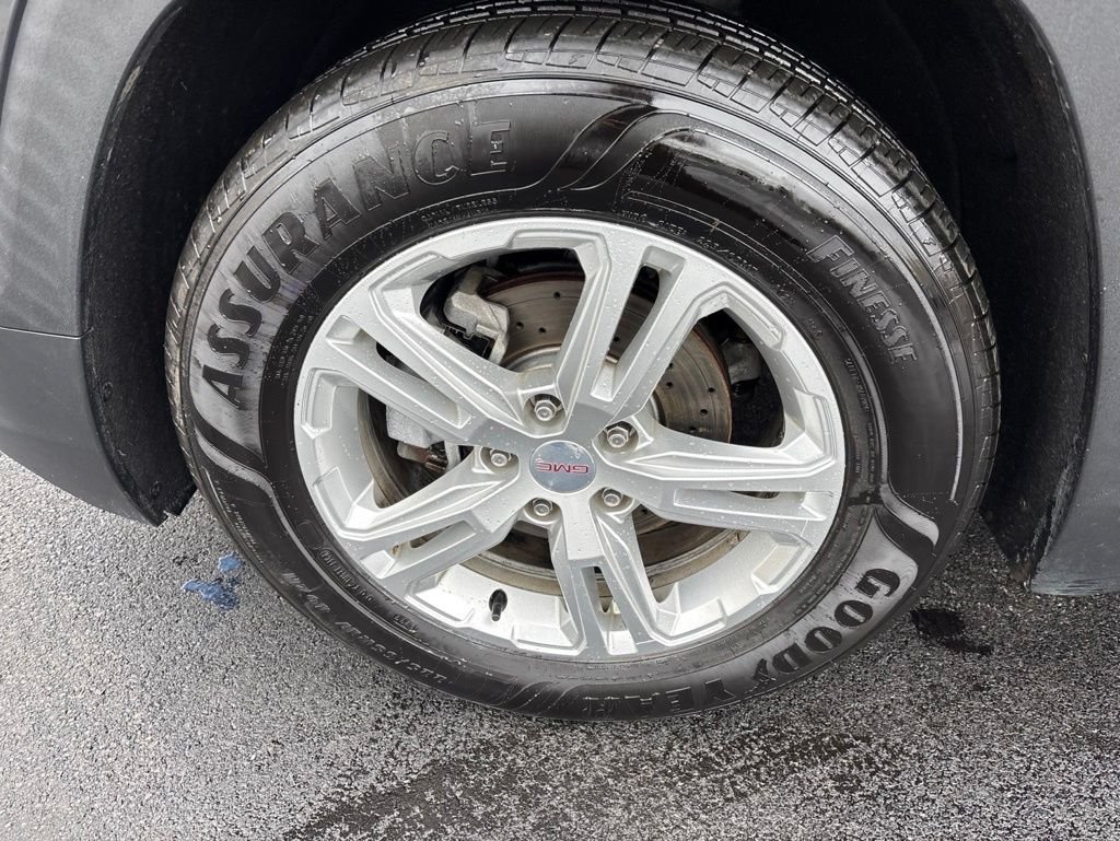 Used 2019 Gray GMC SLE image 10