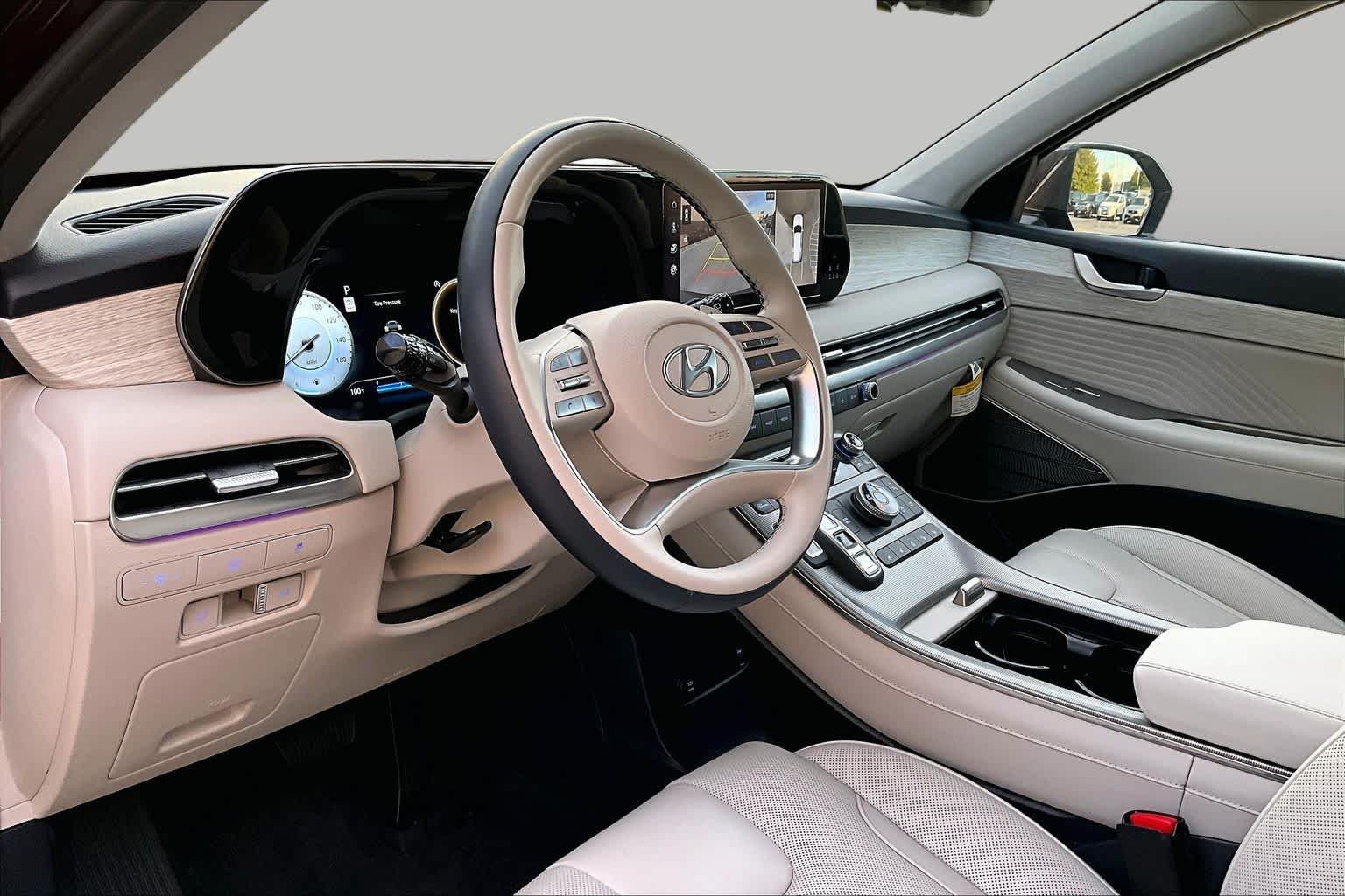Used 2024 Sierra Burgundy Hyundai Calligraphy image 17
