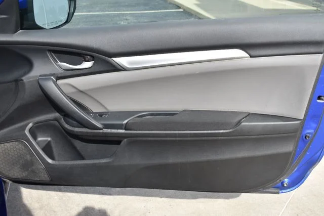 Used 2017 Blue Honda LX image 15