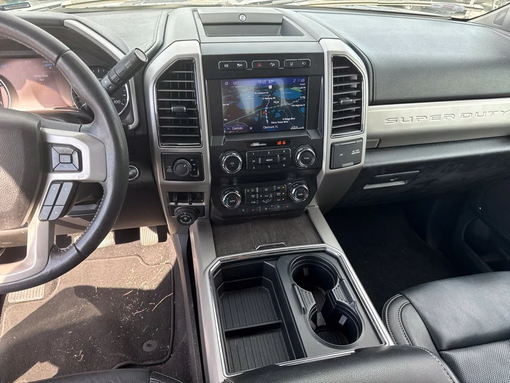 Used 2020 Blue Ford Lariat image 8
