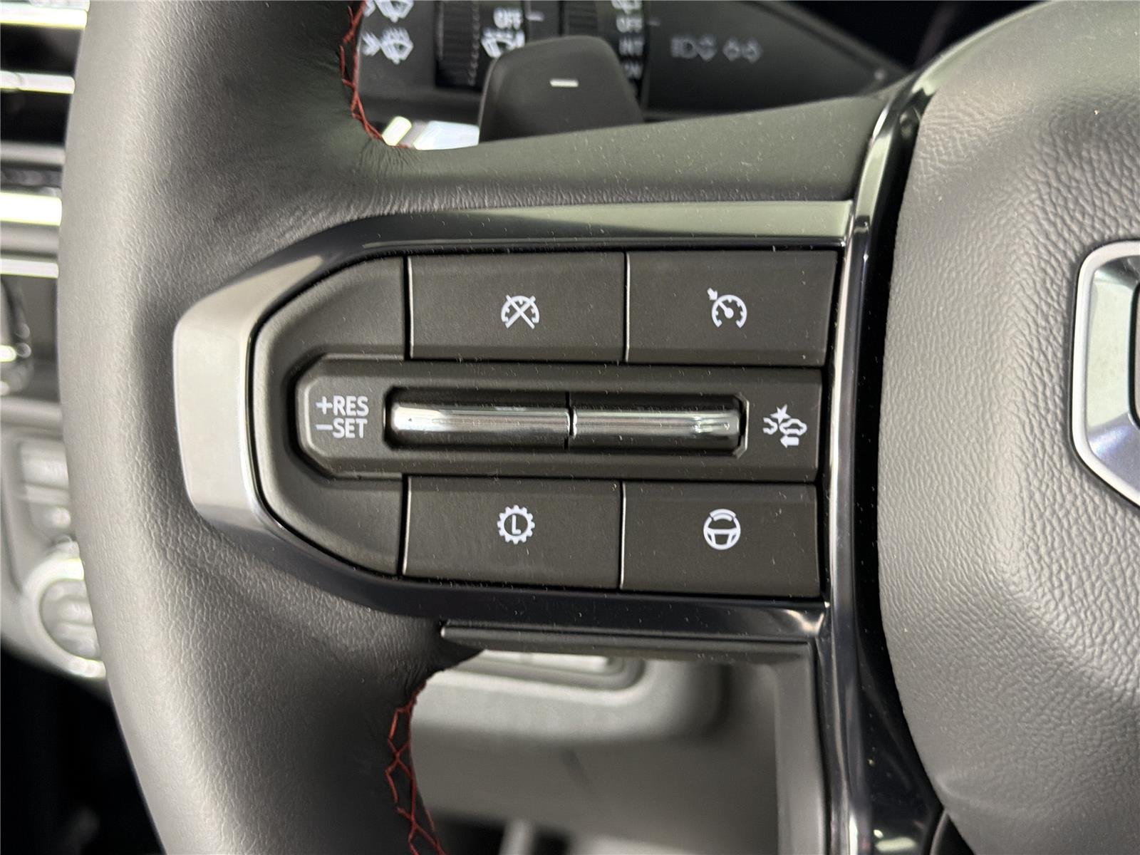2026 GMC Yukon XL AT4 Ultimate - Photo 29