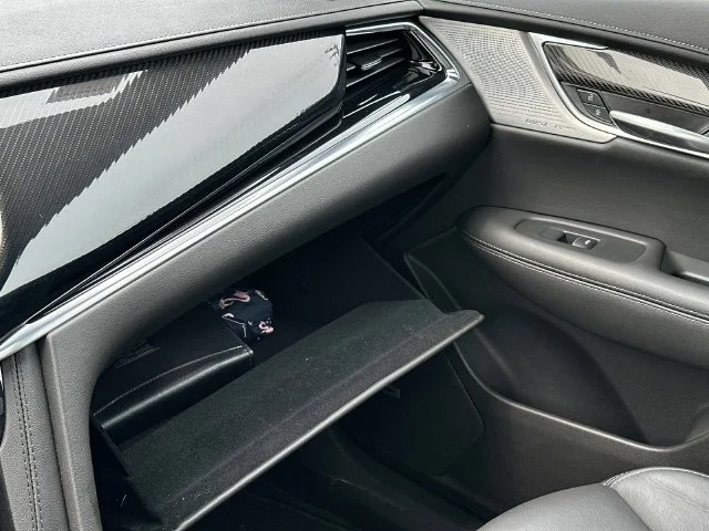 Used 2023 White Cadillac Sport image 36