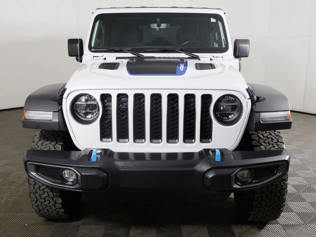 Used 2022 White Jeep Unlimited Rubicon 4xe image 19