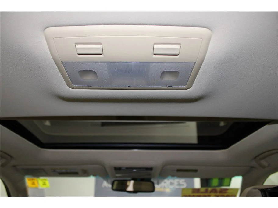 2011 Lexus LX 570 - Photo 19